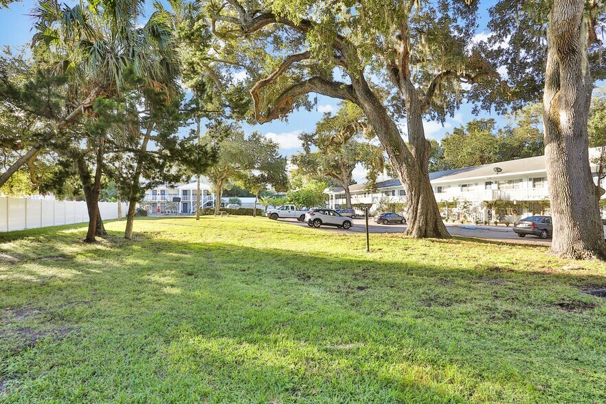 More Photos Of 1835 S Segrave St, South Daytona Apartments For Sale
