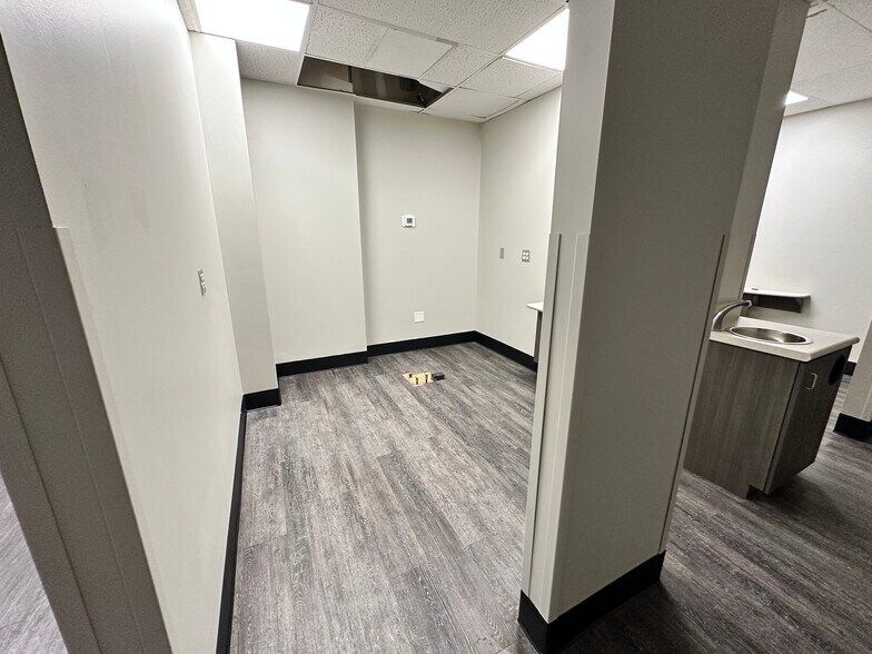 More Photos Of 1955 Arapahoe St, Denver Apartments For Lease