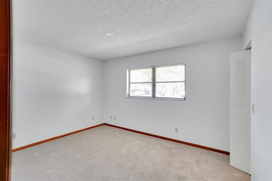 More Photos Of 5907 Tyler St, Hollywood Apartments For Sale