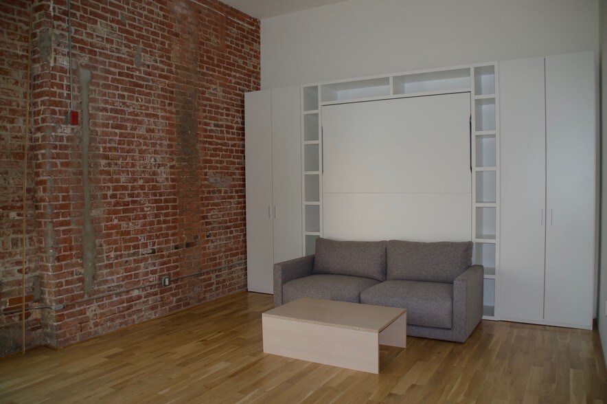 More Photos Of 8 Brooks Ave, Venice Apartments For Lease