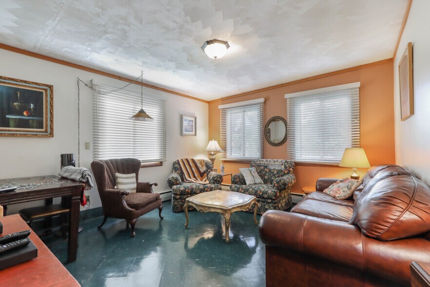 More Photos Of 109 W Lake St, Waupaca Healthcare For Sale