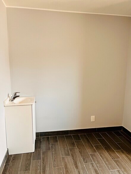 More Photos Of 1032-1036 Victory Blvd, Staten Island Medical For Lease