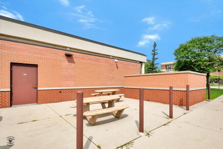 More Photos Of 15959 S 108th Ave, Orland Park Medical For Sale