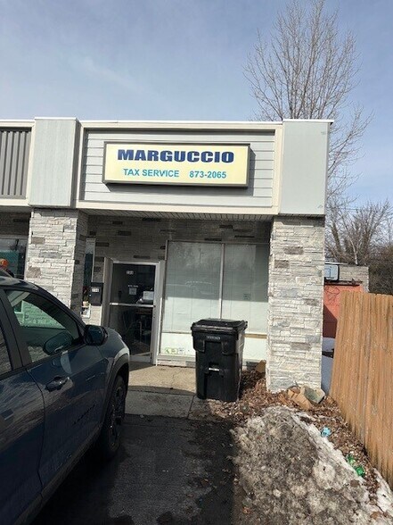 Primary Photo Of 220 Highland Pky, Tonawanda Storefront Retail Office For Lease