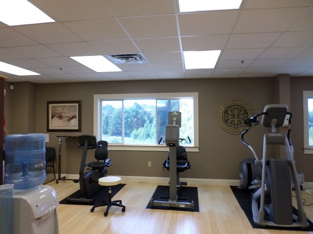 More Photos Of 314 E Main St, Norton Office For Lease