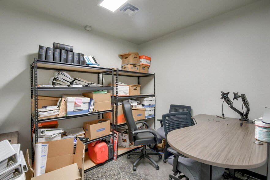 More Photos Of 19316 Goddard Ranch Ct, Morrison Office For Lease