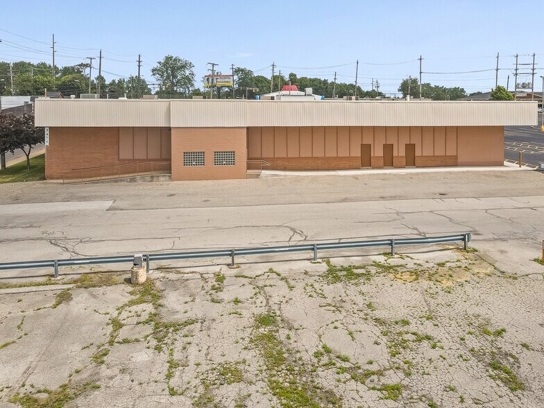 More Photos Of 3475 Ridge Rd, Cleveland Skating Rink For Sale