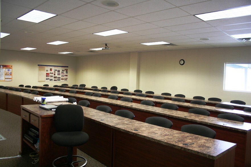More Photos Of 555-561 E 1860 S, Provo Office For Sale