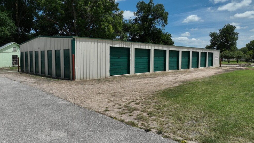 More Photos Of 217 Winter St, Marlin Industrial For Sale