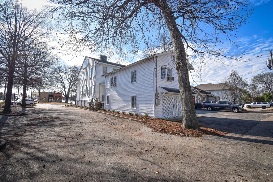 More Photos Of 2606 8th St, Tuscaloosa Office Residential For Sale