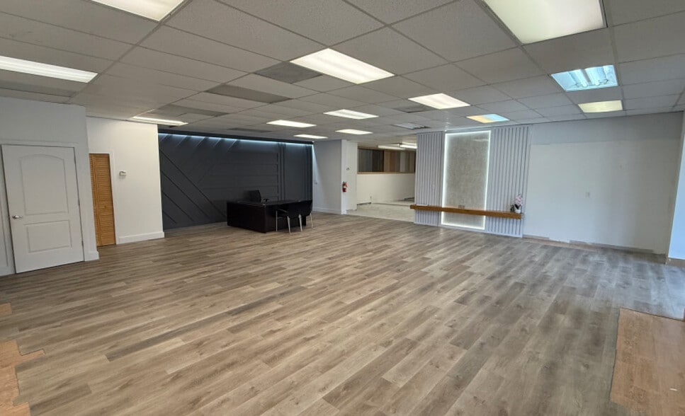 More Photos Of 10981-10999 S US Highway 1, Port Saint Lucie Storefront Retail Office For Lease