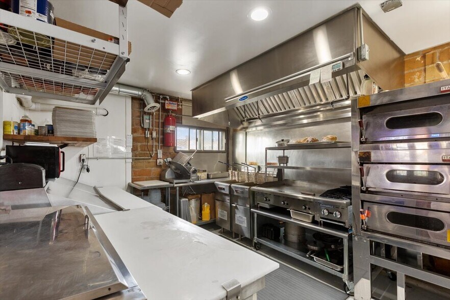 More Photos Of 1034 8th St, Onawa Bar For Sale