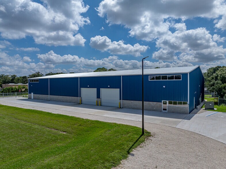 More Photos Of US Highway 542 w, Winter Haven Manufacturing For Lease