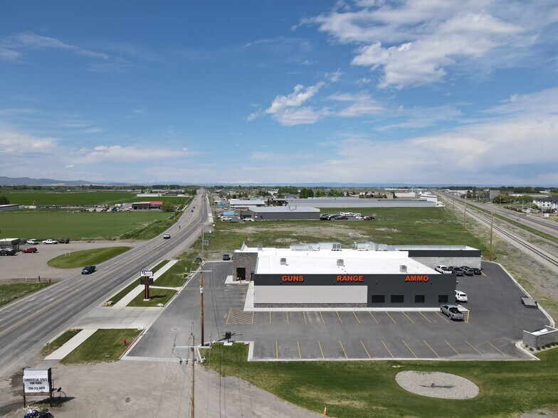 More Photos Of 870 N 2nd E, Rexburg General Retail For Lease