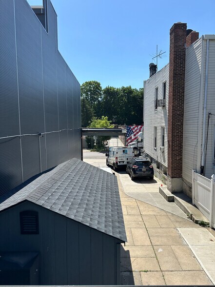 More Photos Of 1809 Decatur St, Ridgewood Storefront Retail Residential For Lease