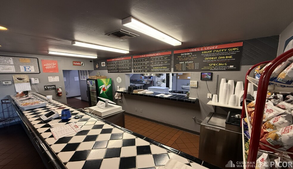 More Photos Of 5810 E 22nd St, Tucson Fast Food For Sale