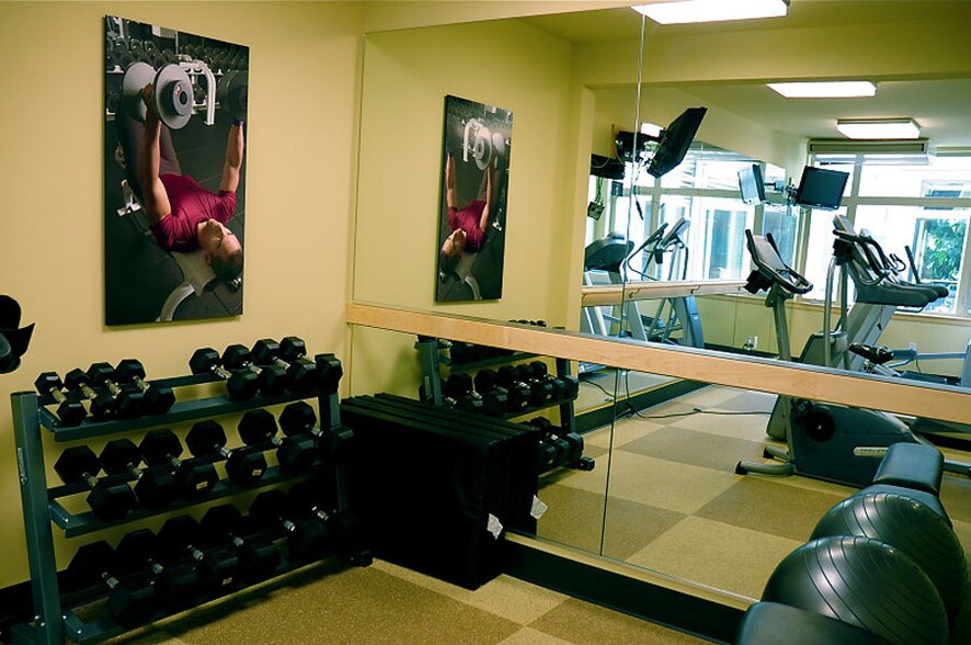 More Photos Of 507 NE Northgate Way, Seattle Apartments For Lease