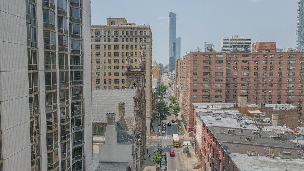 More Photos Of 2007-2011 Walnut St, Philadelphia Apartments For Sale