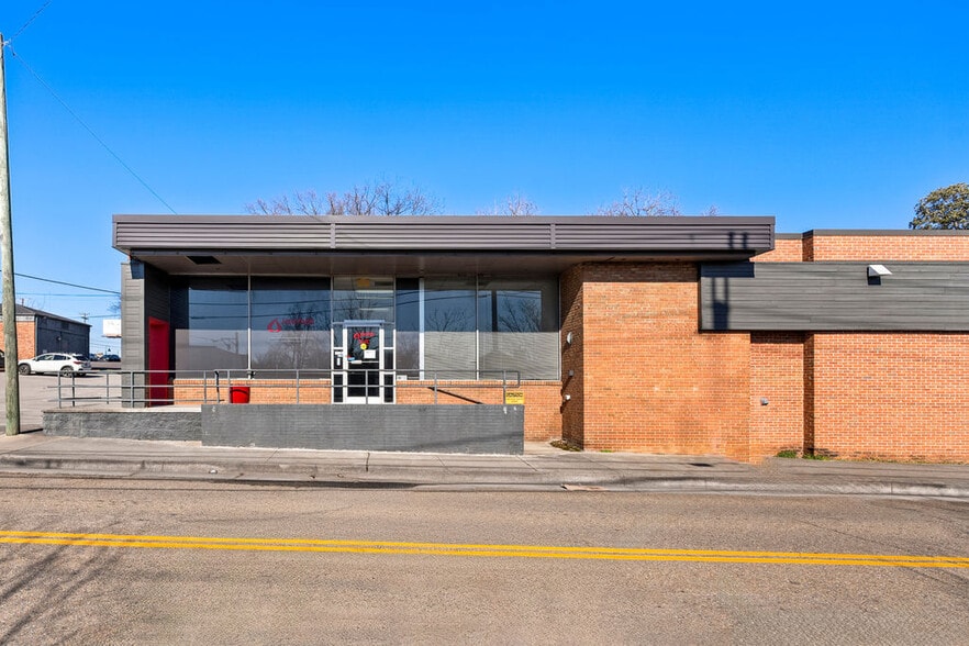 More Photos Of 315 Gill Ave, Knoxville Medical For Lease
