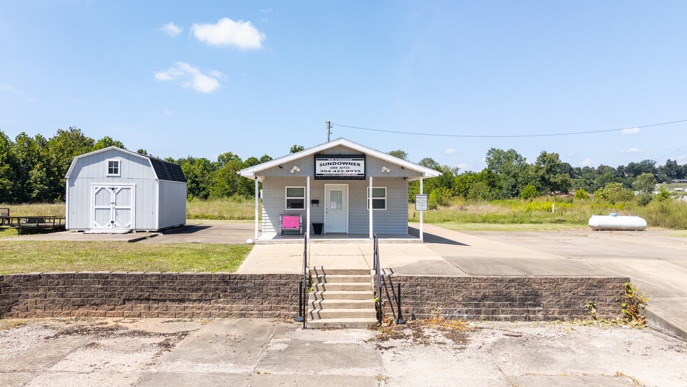 More Photos Of 1025 Gihon Rd, Parkersburg Auto Repair For Sale