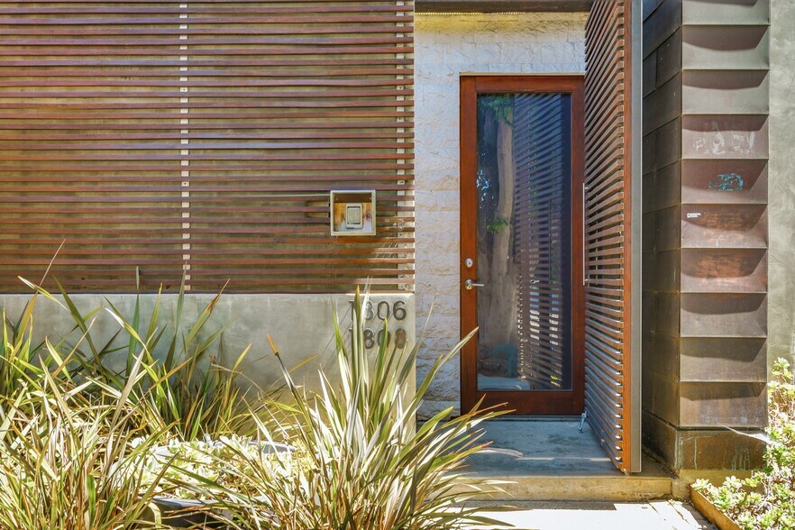 More Photos Of 1800-1808 Thayer Ave, Los Angeles Office For Lease