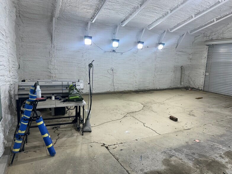 More Photos Of 1601 Bench Mark Dr, Austin Warehouse For Lease