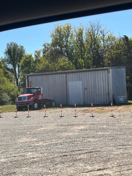 More Photos Of 7643 Highway 178, Olive Branch Office For Sale