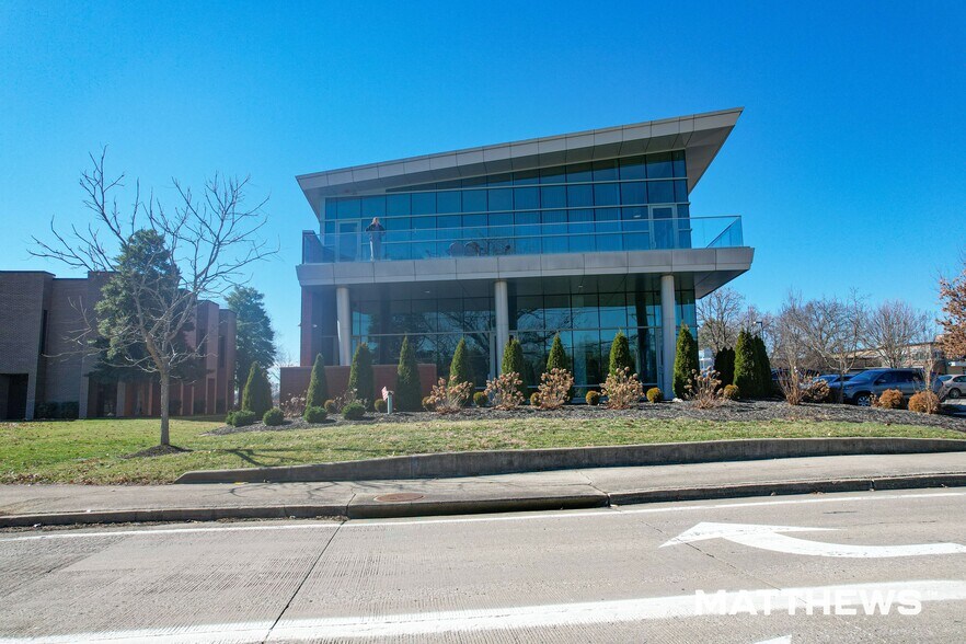 More Photos Of 2800 Cannons Ln, Louisville Medical For Sale