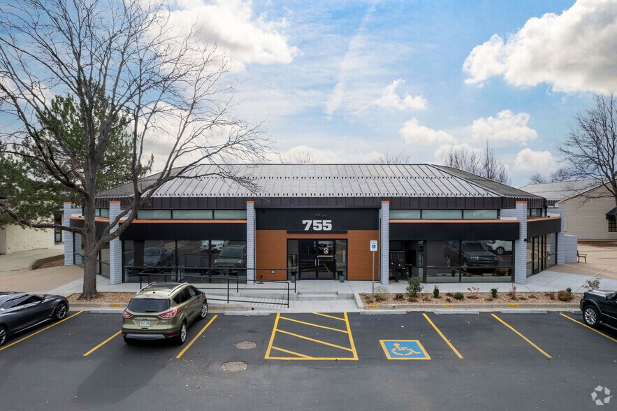 Primary Photo Of 700 Ken Pratt Blvd, Longmont General Retail For Lease