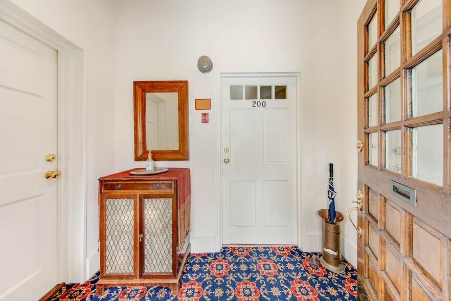 More Photos Of 1755 18th St Nw, Washington Apartments For Sale