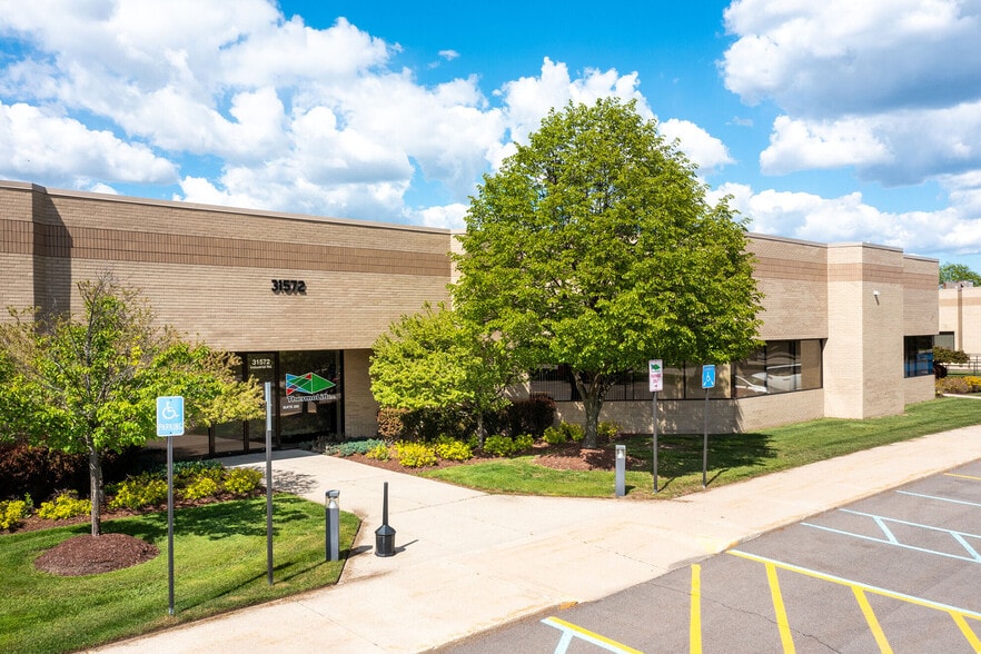 More Photos Of 31572 Industrial Rd, Livonia Unknown For Lease