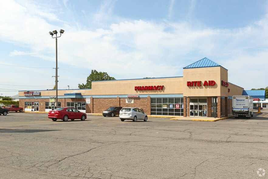 More Photos Of 1118-2584 S Main St, Adrian Unknown For Lease