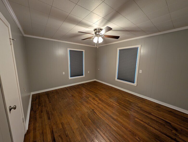 More Photos Of 3316 Robinson Dr, Waco Office For Sale