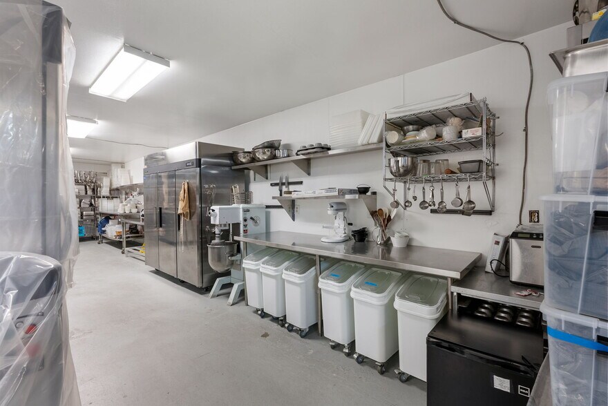 More Photos Of 205 Court St, The Dalles Restaurant For Sale
