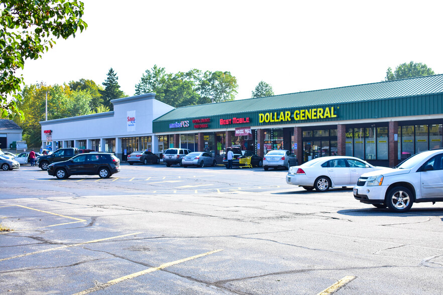 Primary Photo Of 15700-15880 Broadway Ave, Maple Heights General Retail For Lease