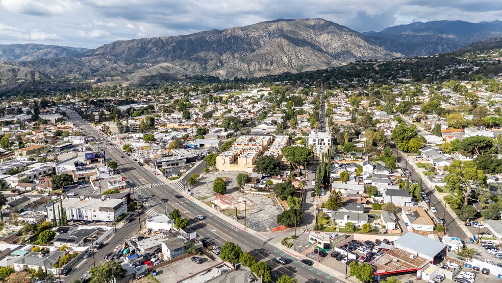 More Photos Of 7577 Foothill Blvd, Tujunga Land For Sale