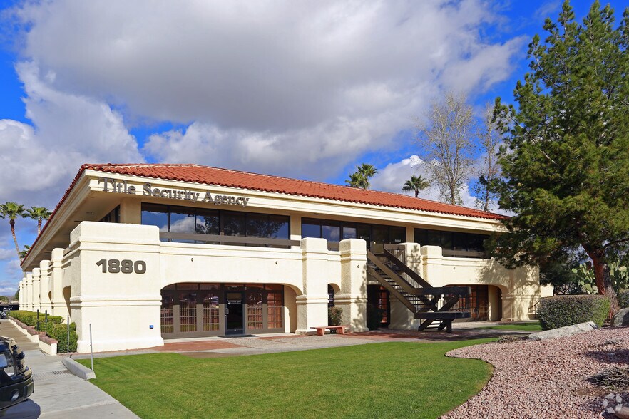 More Photos Of 1820 E River Rd, Tucson Unknown For Lease