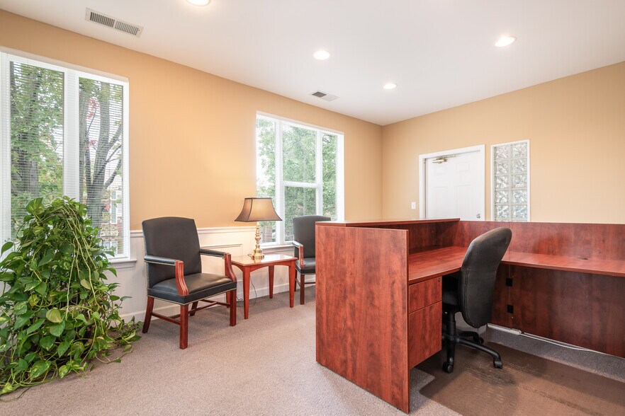 More Photos Of 8210 Village Harbor Dr, Cornelius Loft Creative Space For Sale