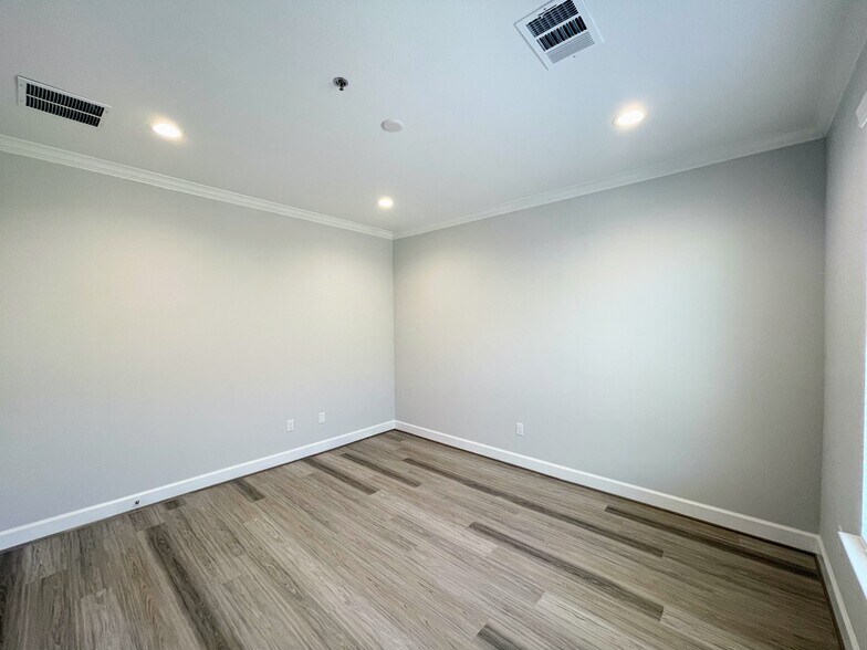 More Photos Of 400 Stonebrook Pky, Frisco Medical For Lease