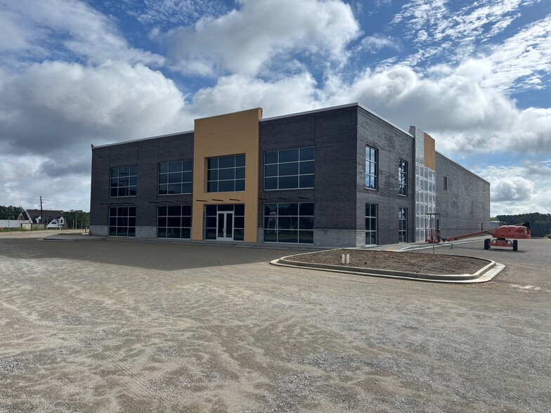 Primary Photo Of 2147 Redmond Cir NW, Rome Warehouse For Lease