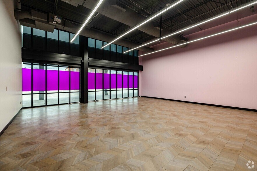 More Photos Of 701 E Douglas Ave, Wichita Office For Lease