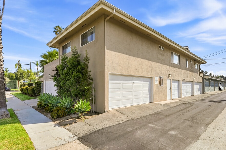 More Photos Of 1184 W Casa Grande Ave, Anaheim Apartments For Sale