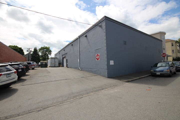 More Photos Of 7 Henry St, Worcester Light Manufacturing For Lease