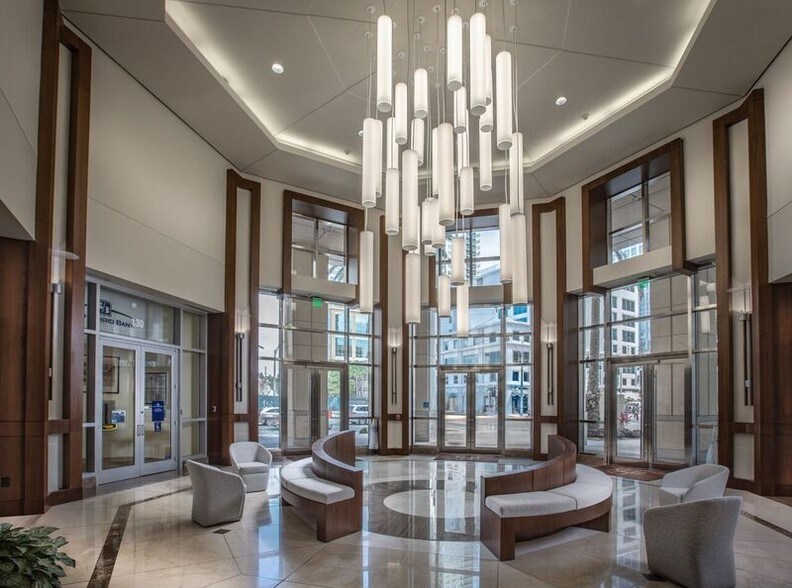 More Photos Of 200 E Las Olas Blvd, Fort Lauderdale Office For Lease