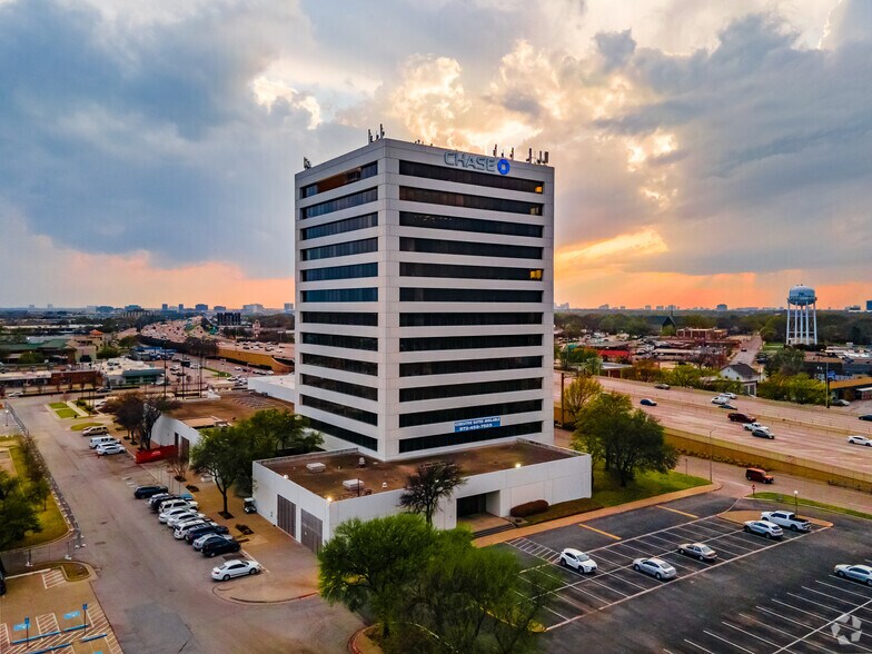 More Photos Of 100 N Central Expy, Richardson Office For Lease