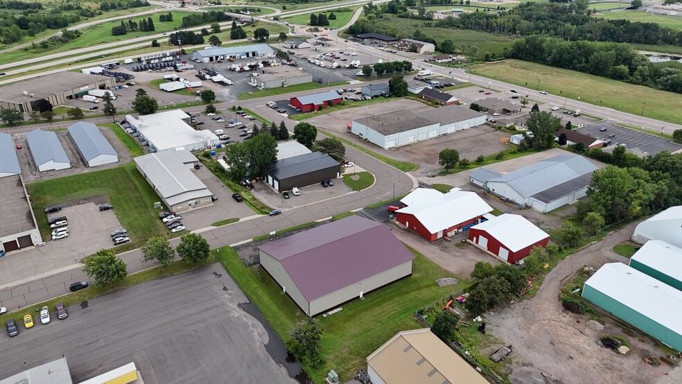 More Photos Of 1011 13th Ave N, Sauk Rapids Warehouse For Lease