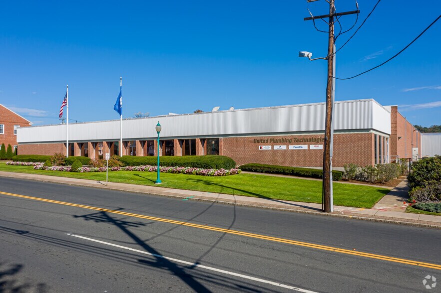 More Photos Of 1170 Main St, Newington Manufacturing For Lease