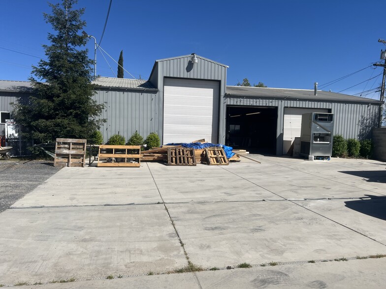 More Photos Of 331 Pine St, Ripon Unknown For Lease