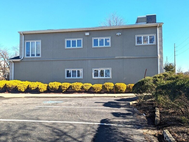 More Photos Of 977 State Route 33, Monroe Township Office For Lease