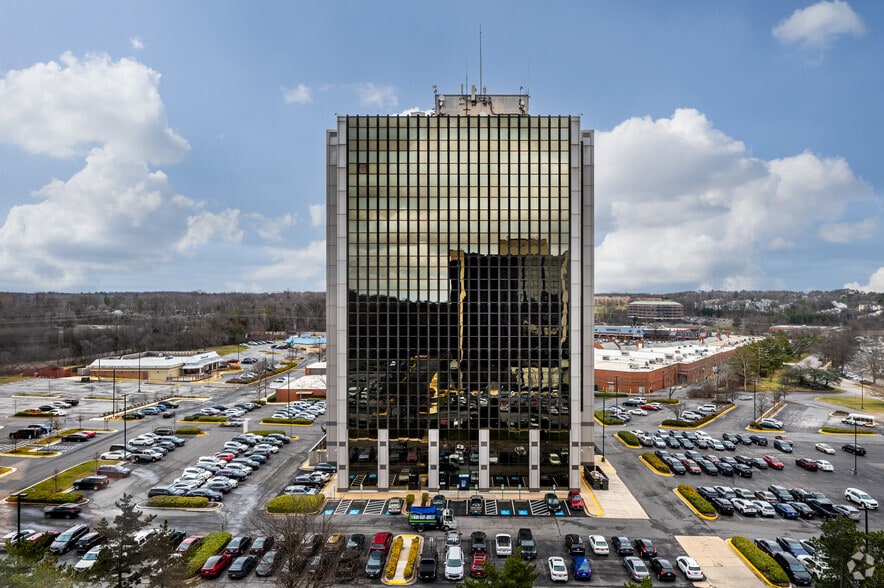 Primary Photo Of 7500 Greenway Center Dr, Greenbelt Office For Lease